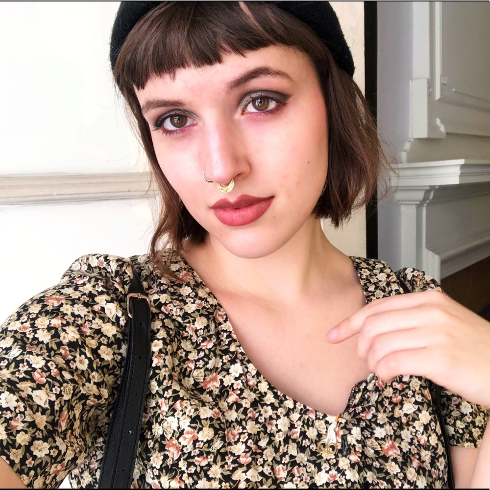 Meet your Posher, Claire